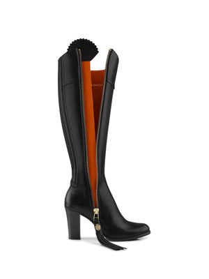 The High Heeled Regina (Regular Fit) - Black Leather