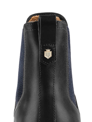 The Sheepskin Boudica - Black