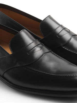 The Balmoral - Black Leather