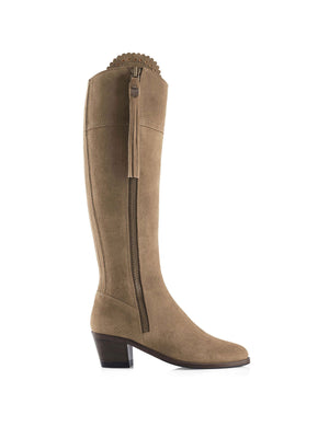 The Heeled Regina (Sporting Fit) - Taupe Suede